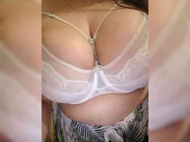 Xo4y-SeX-TpaX webcam