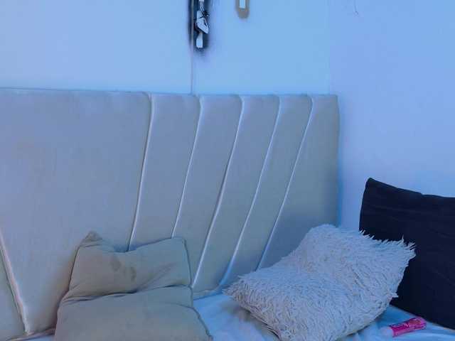 mikoto-urab webcam bongacams model stream image