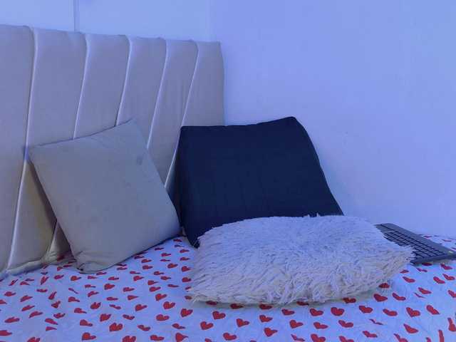 mikoto-urab webcam bongacams model stream image