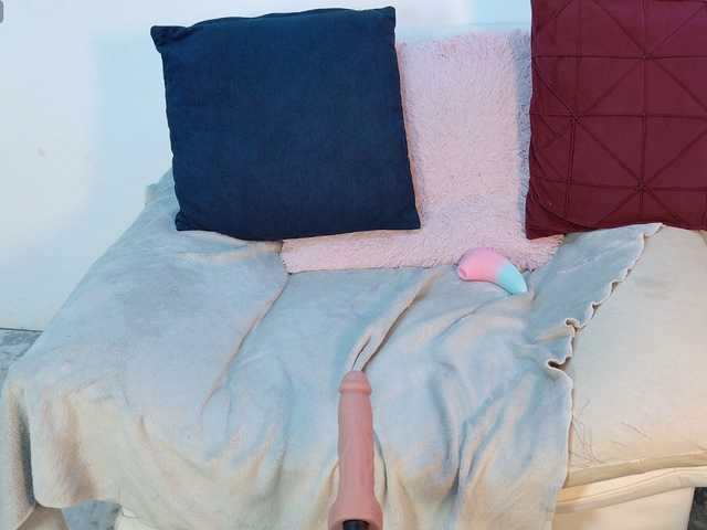 mikoto-urab's BongaCams show and profile