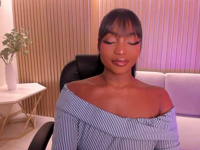 SavannahStorm's BongaCams show and profile