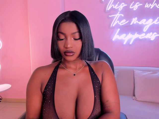 SavannahStorm's BongaCams show and profile