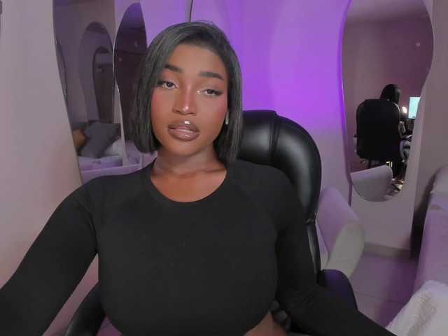 SavannahStorm's BongaCams show and profile