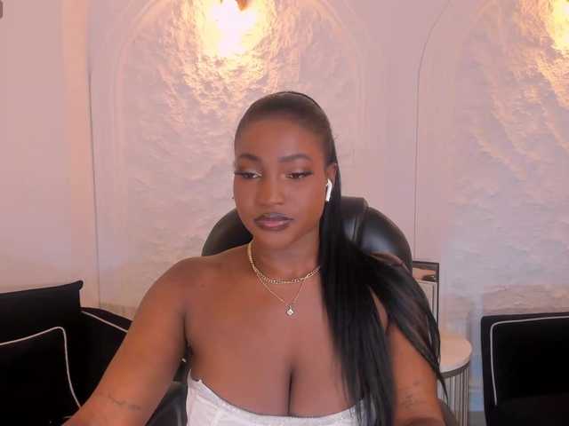 SavannahStorm's BongaCams show and profile