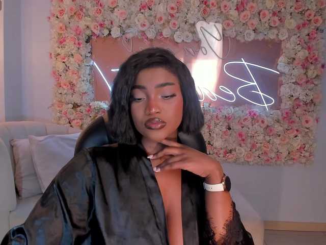 SavannahStorm's BongaCams show and profile