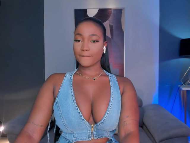 SavannahStorm's BongaCams show and profile