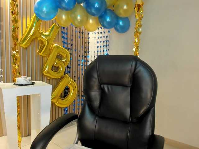 SavannahStorm's BongaCams show and profile