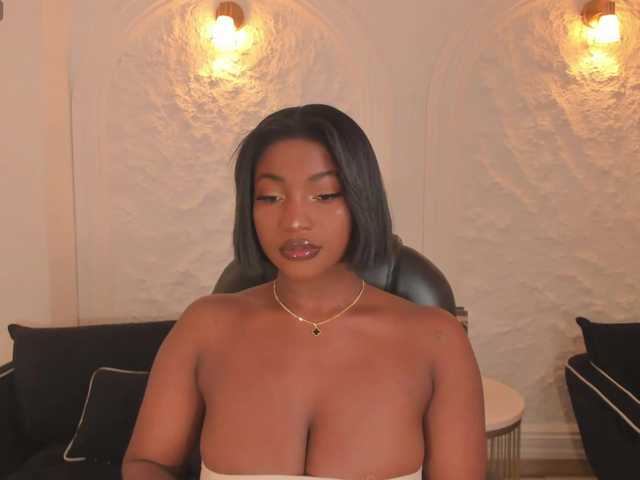 SavannahStorm's BongaCams show and profile