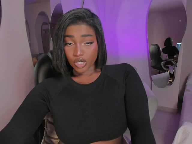 SavannahStorm's BongaCams show and profile