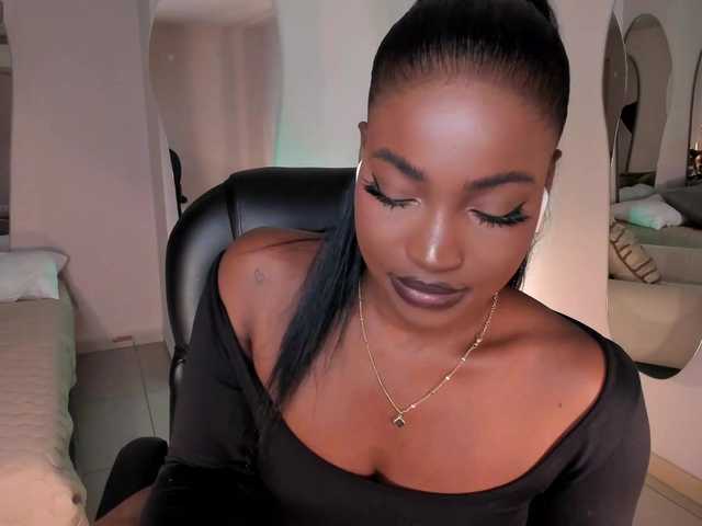 SavannahStorm's BongaCams show and profile