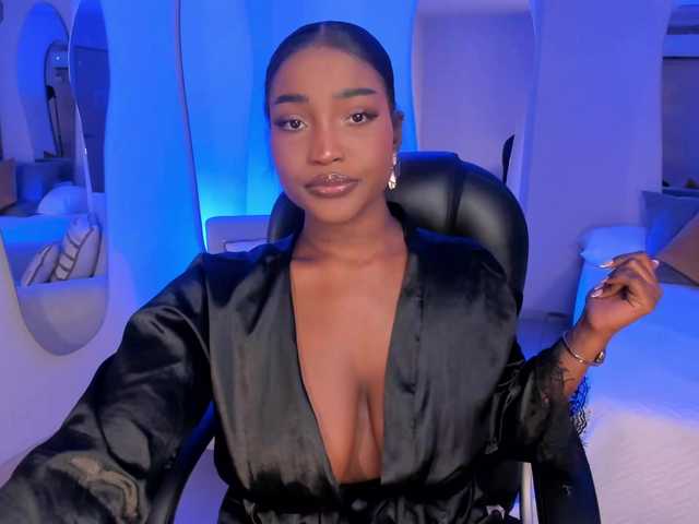 SavannahStorm's BongaCams show and profile