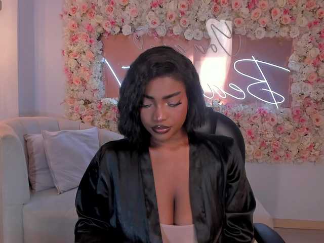 SavannahStorm's BongaCams show and profile