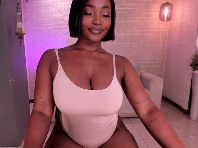 SavannahStorm's BongaCams show and profile