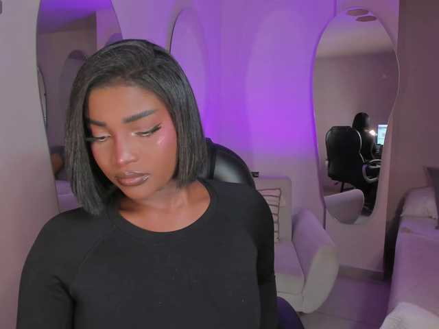 SavannahStorm's BongaCams show and profile