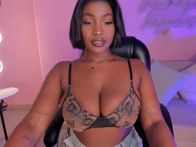 SavannahStorm's BongaCams show and profile