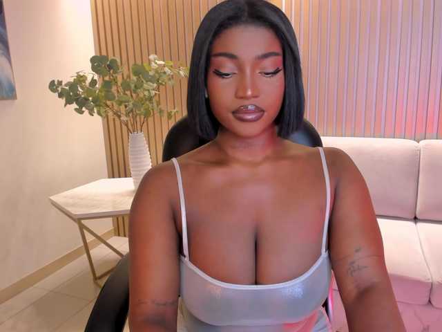 SavannahStorm's BongaCams show and profile