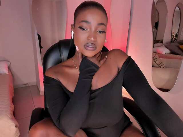 SavannahStorm's BongaCams show and profile