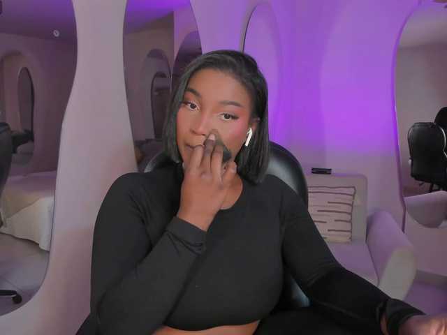 SavannahStorm's BongaCams show and profile