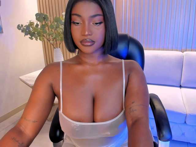 SavannahStorm's BongaCams show and profile