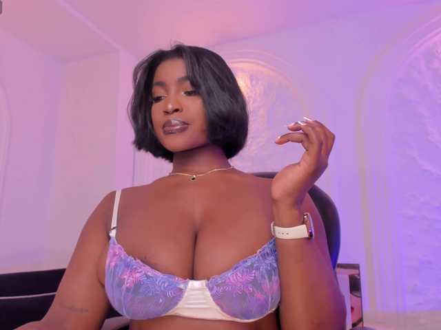 SavannahStorm's BongaCams show and profile