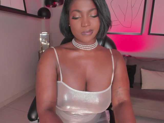 SavannahStorm's BongaCams show and profile