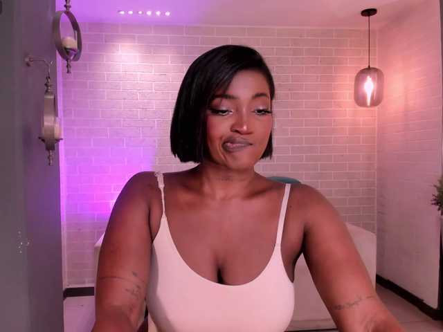 SavannahStorm's BongaCams show and profile