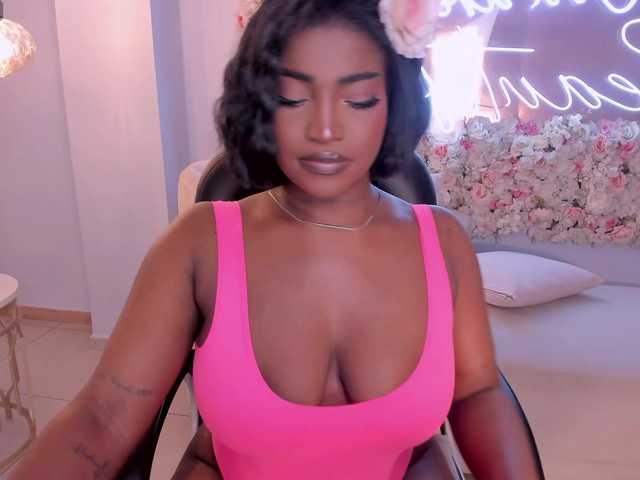 SavannahStorm's BongaCams show and profile