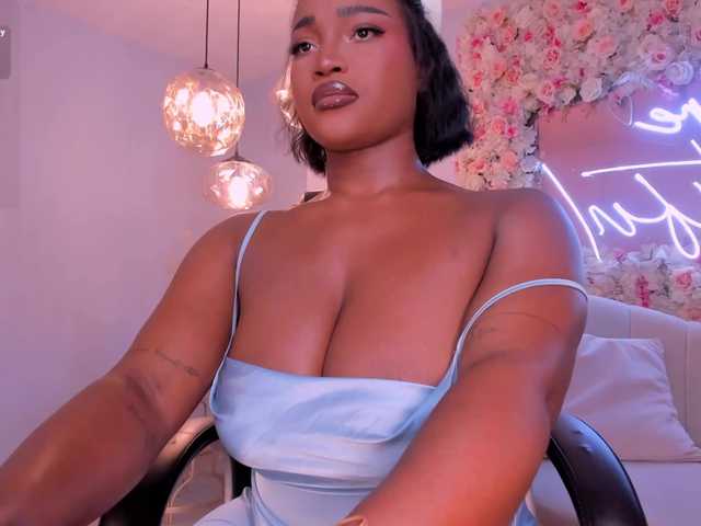 SavannahStorm's BongaCams show and profile