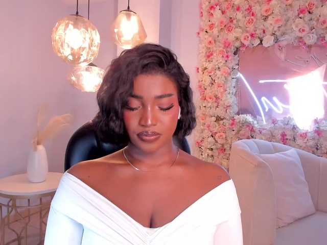 SavannahStorm's BongaCams show and profile