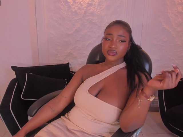 SavannahStorm — Fuck me against the wall until I can't take it anymore At goal: Handjob & topless IG: savannahstorm9 @remain tkns left