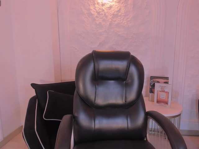 SavannahStorm's BongaCams show and profile