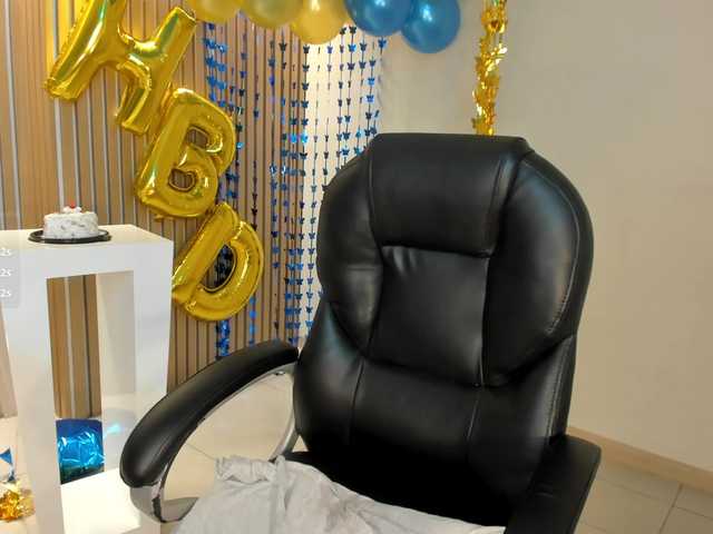 SavannahStorm's BongaCams show and profile