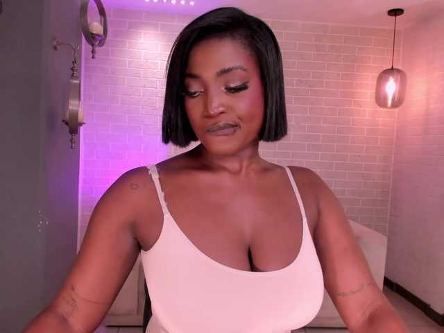 SavannahStorm's BongaCams show and profile