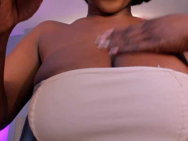 SavannahStorm's BongaCams show and profile