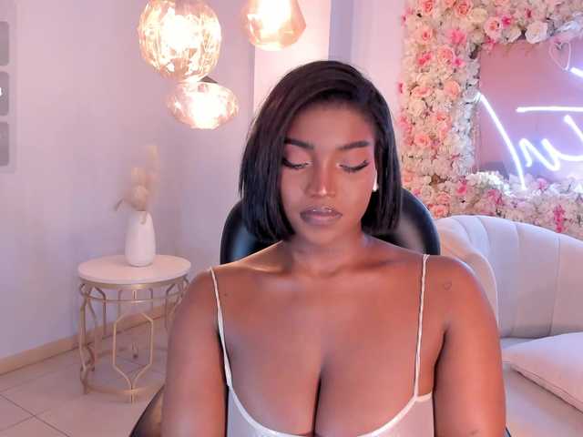 SavannahStorm's BongaCams show and profile