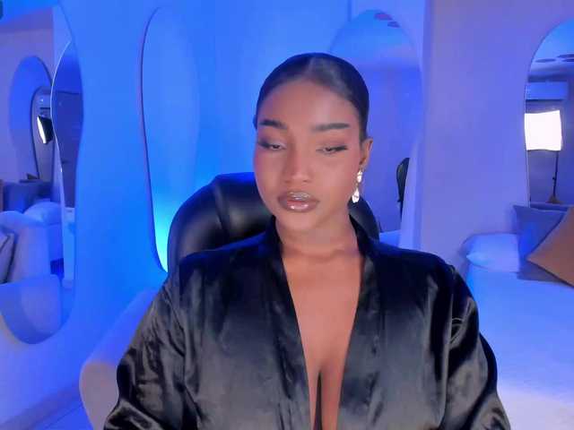 SavannahStorm's BongaCams show and profile