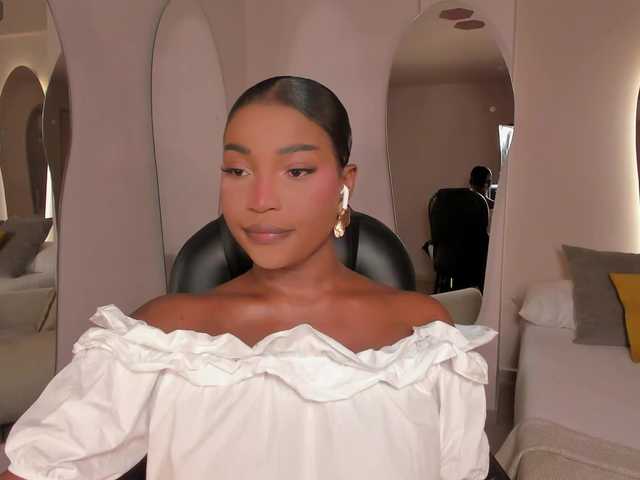 SavannahStorm's BongaCams show and profile