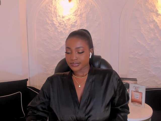 SavannahStorm's BongaCams show and profile