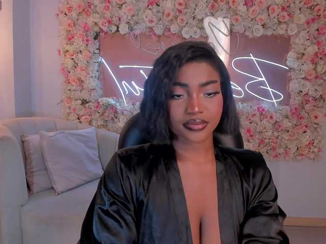 SavannahStorm's BongaCams show and profile