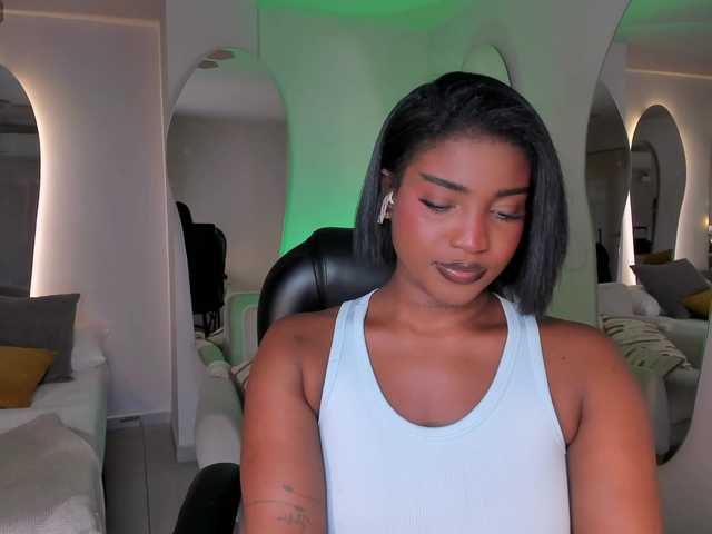 SavannahStorm's BongaCams show and profile