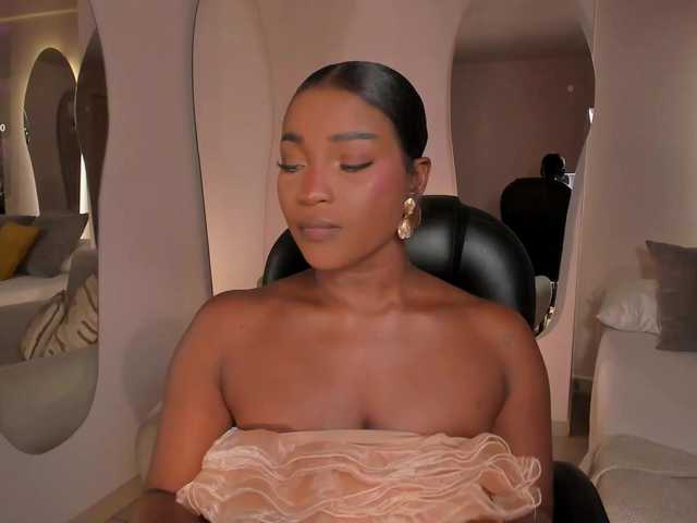 SavannahStorm's BongaCams show and profile