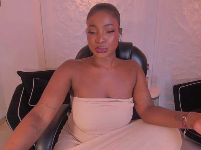 SavannahStorm's BongaCams show and profile