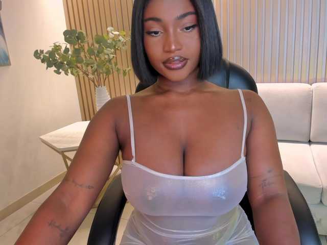 SavannahStorm's BongaCams show and profile
