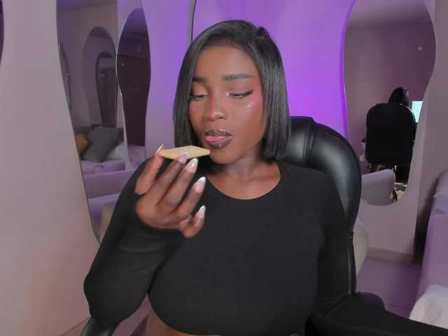 SavannahStorm's BongaCams show and profile