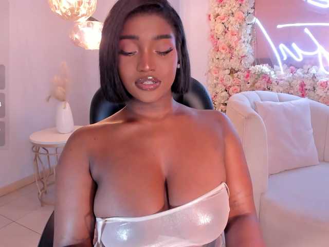 SavannahStorm's BongaCams show and profile