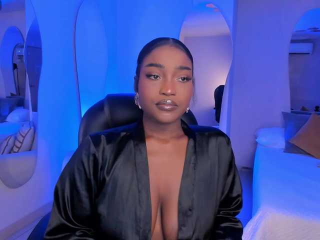 SavannahStorm's BongaCams show and profile