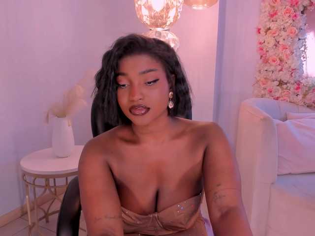 SavannahStorm's BongaCams show and profile