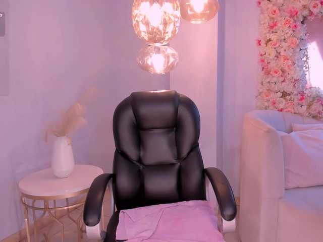 SavannahStorm's BongaCams show and profile