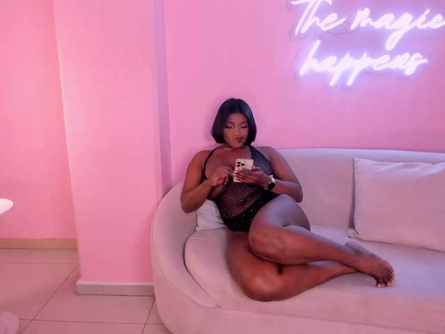 SavannahStorm's BongaCams show and profile