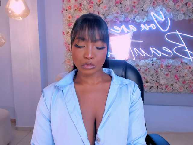 SavannahStorm's BongaCams show and profile